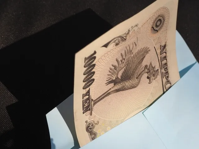 自分の葬儀費用はどうやって、いくらぐらい貯めておけばいい?