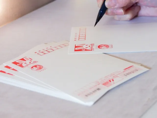 生前葬をした後に出すのは年賀状？寒中見舞い？