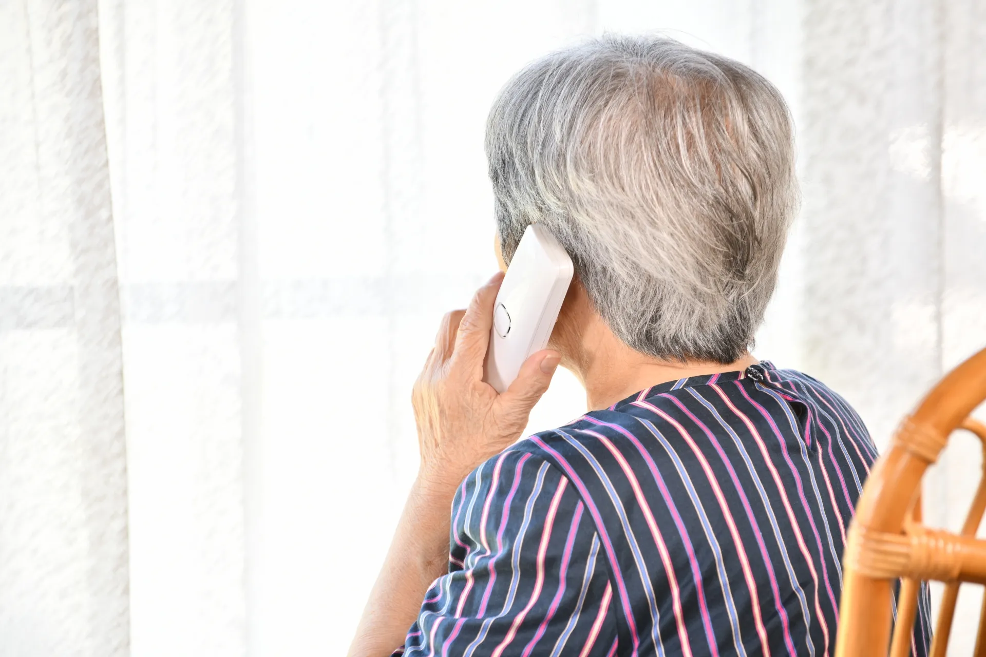 祖父が、嘘をついて勝手に葬儀社に相談して困っています。