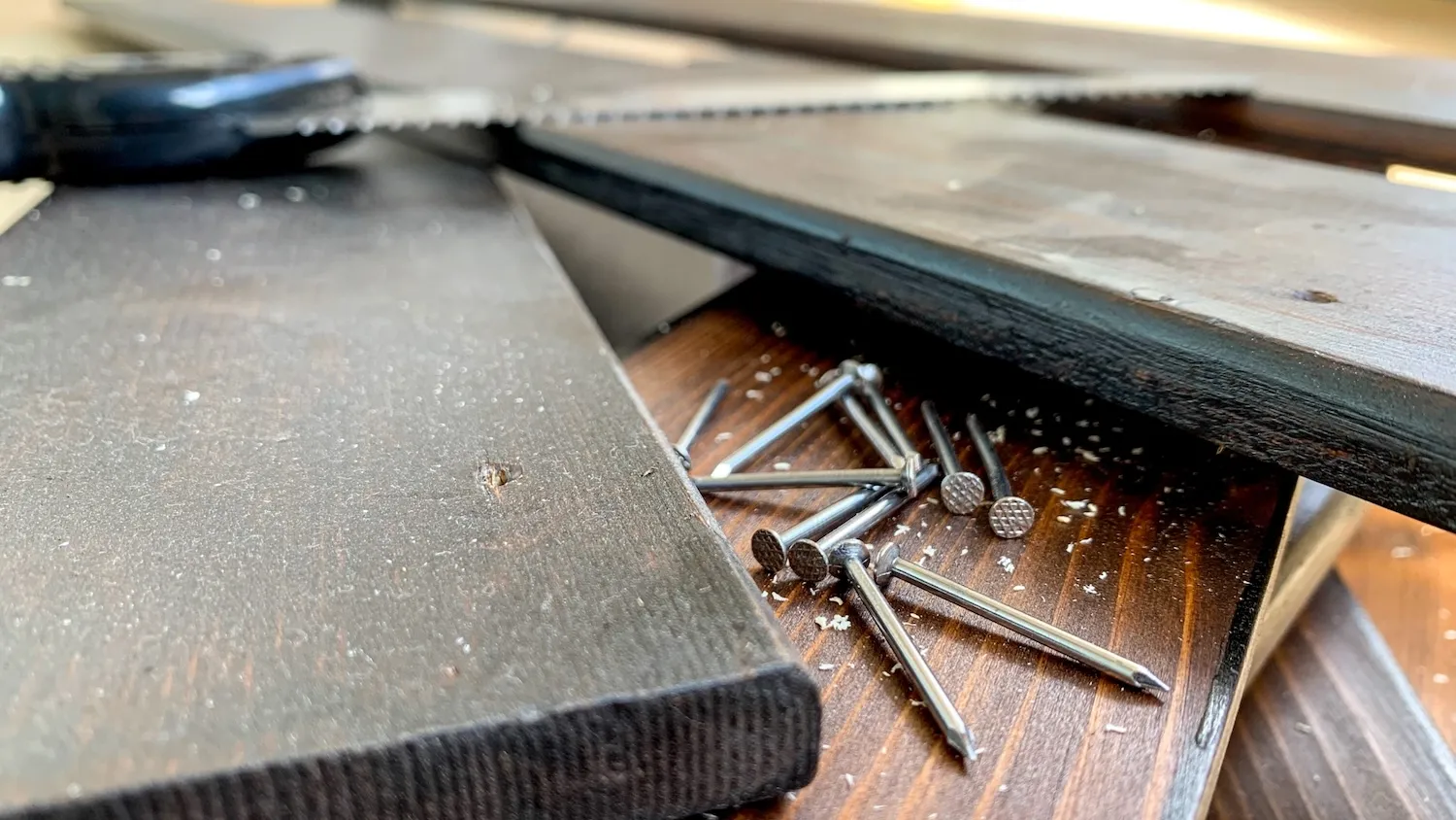 大工一筋の父を送るため手作り棺を作りたいのですが、火葬場で受け入れてもらえますか？