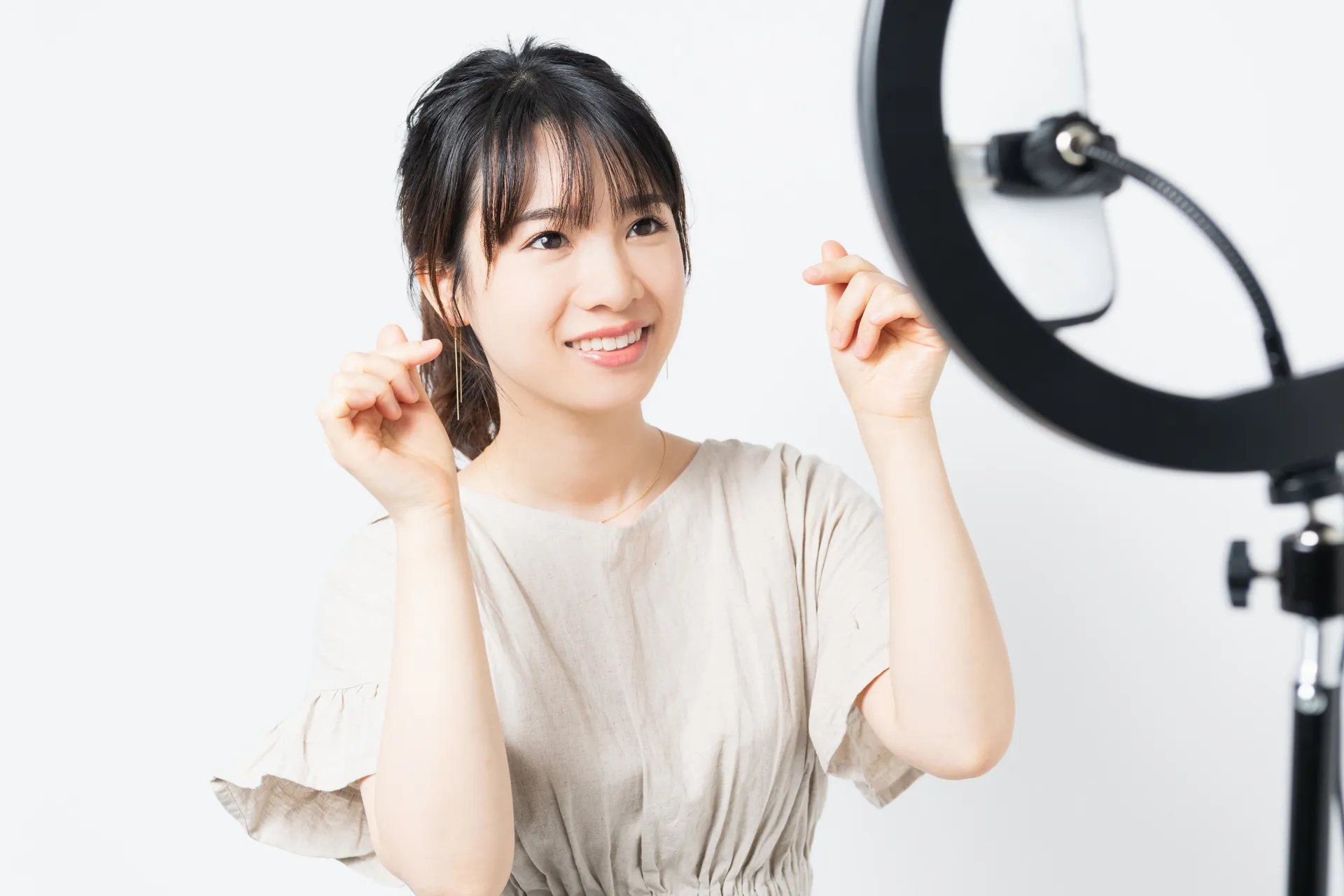 親族・友人だけが見られる限定公開ライブ配信で葬儀を行うことは可能ですか？