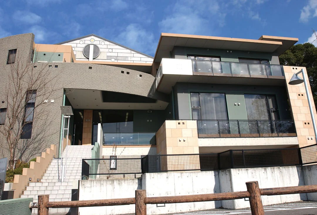 エテルノ池田（雄峯殿）